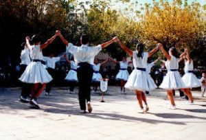 El dia universal de la sardana homenatja Vicenç Bou