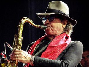 Ha mort el Gato Barbieri